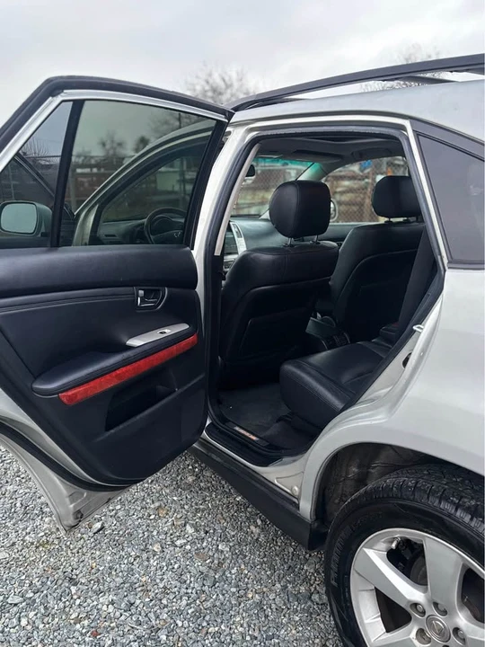 2007 Lexus RX 2nd Gen - Image 12 of 18