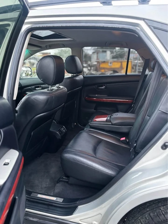 2007 Lexus RX 2nd Gen - Image 11 of 18