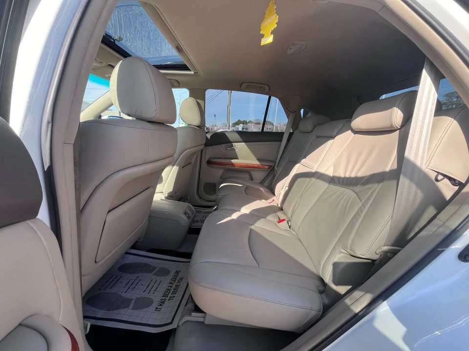 2007 Lexus RX 2nd Gen - Image 10 of 17
