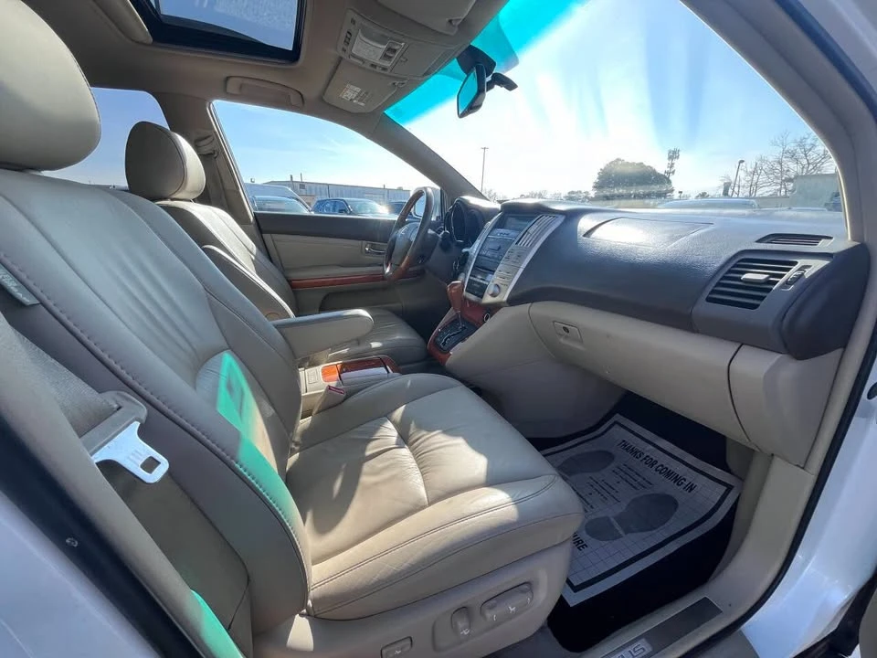 2007 Lexus RX 2nd Gen - Image 13 of 17