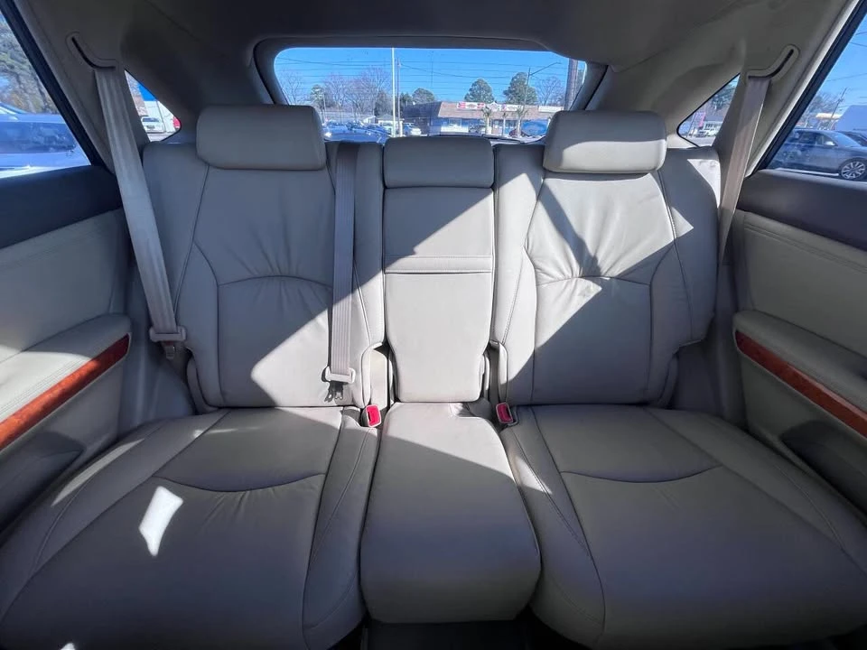 2007 Lexus RX 2nd Gen - Image 11 of 17