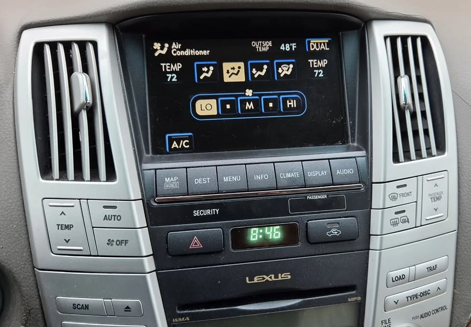 2007 Lexus RX 2nd Gen - Image 8 of 10