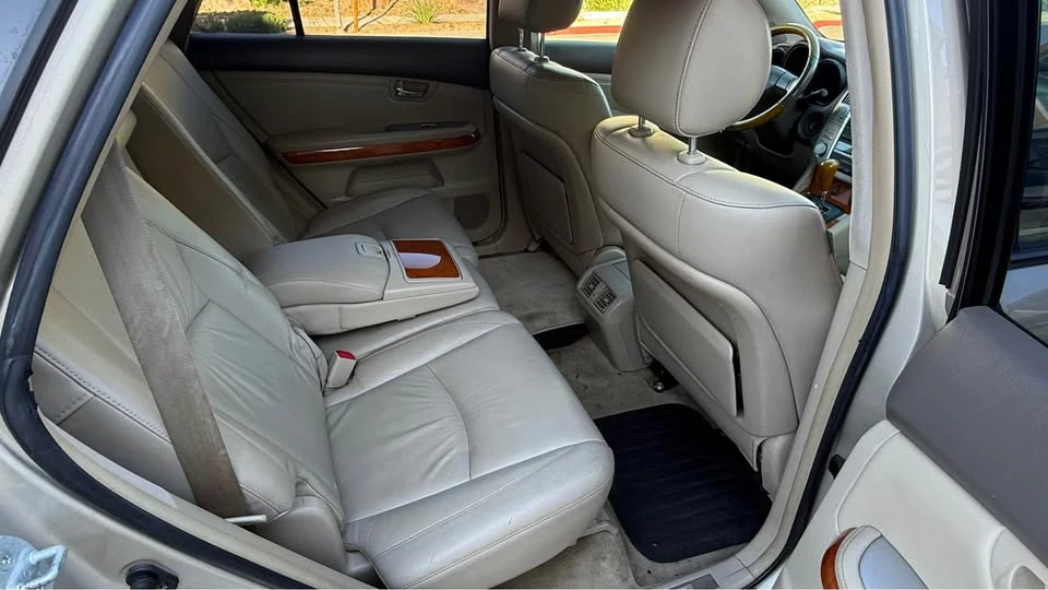 2007 Lexus RX 2nd Gen - Image 8 of 10