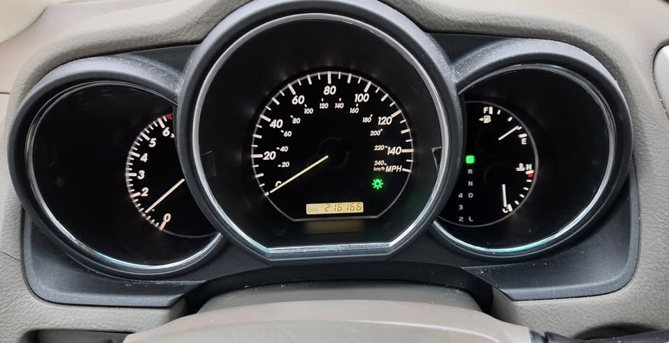 2007 Lexus RX 2nd Gen - Image 6 of 10