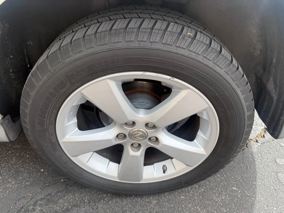 2007 Lexus RX 2nd Gen - Image 8 of 9