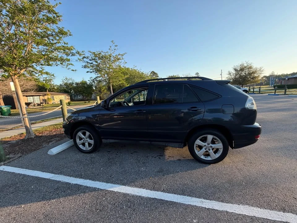 2007 Lexus RX 2nd Gen - Image 2 of 9