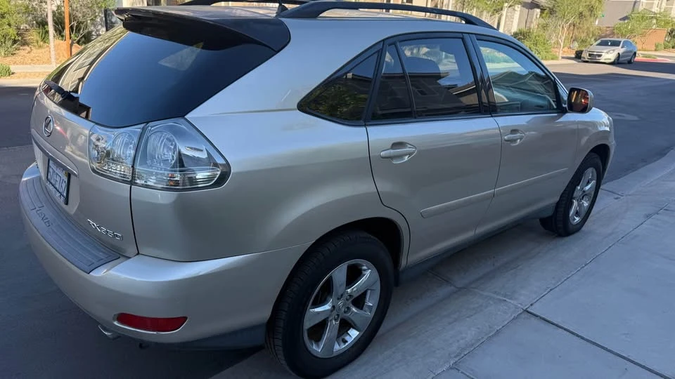 2007 Lexus RX 2nd Gen - Image 4 of 10