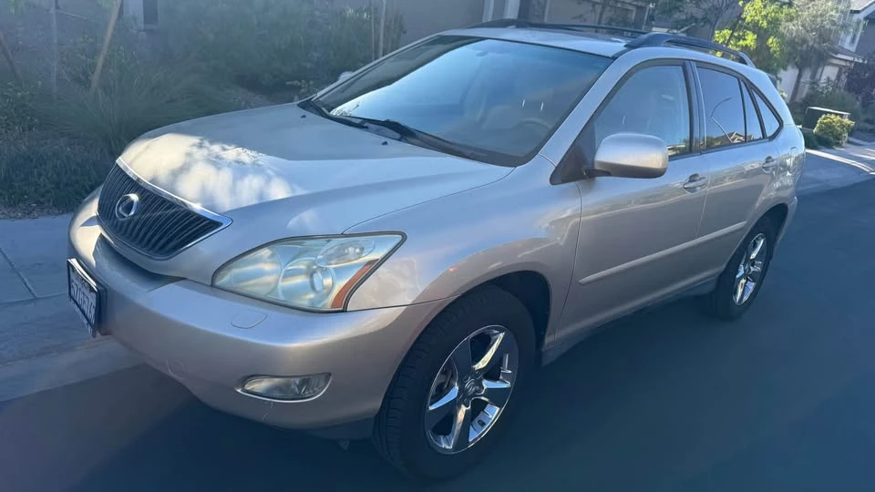 2007 Lexus RX 2nd Gen - Image 2 of 10