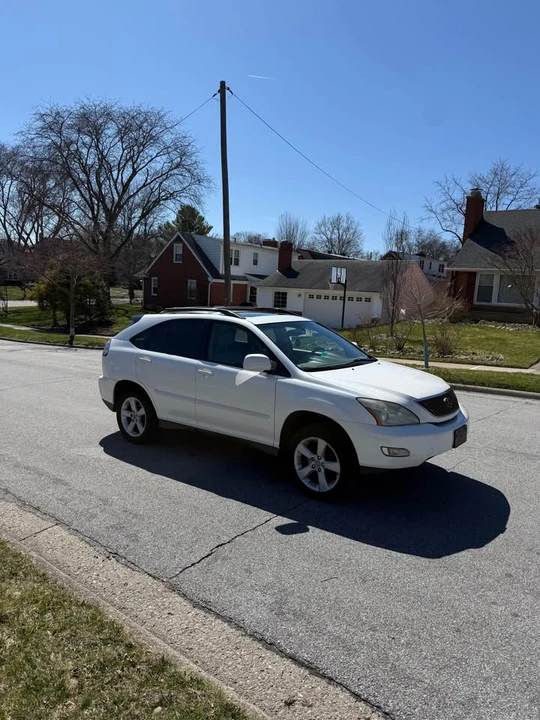 2007 Lexus RX 2nd Gen - Image 3 of 20