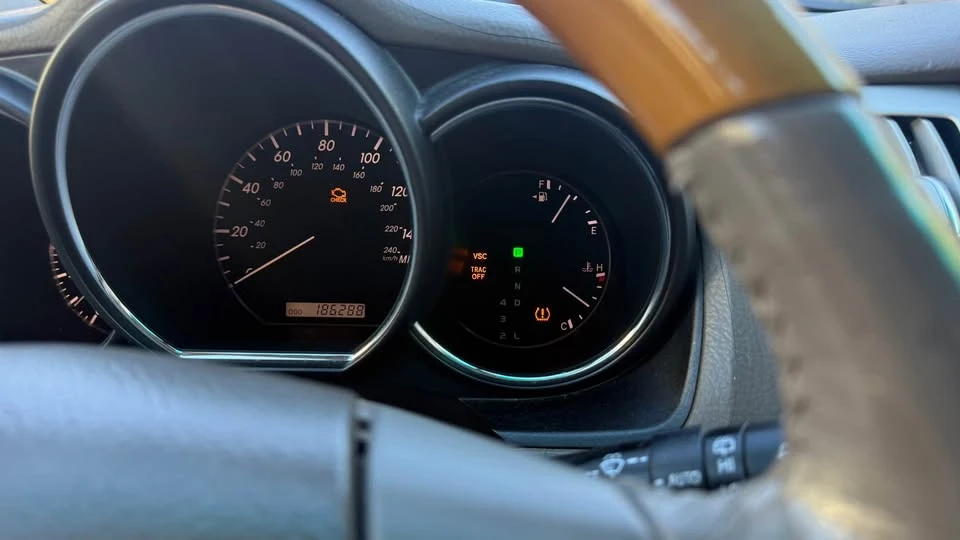 2007 Lexus RX 2nd Gen - Image 7 of 10