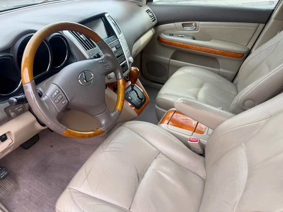 2007 Lexus RX 2nd Gen - Image 6 of 9