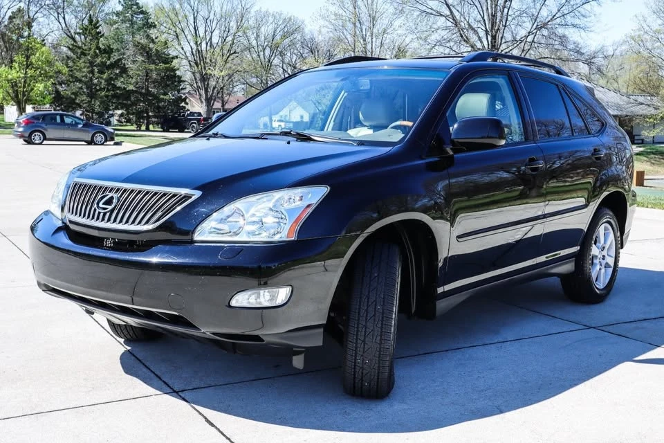 2007 Lexus RX 2nd Gen - Image 3 of 20