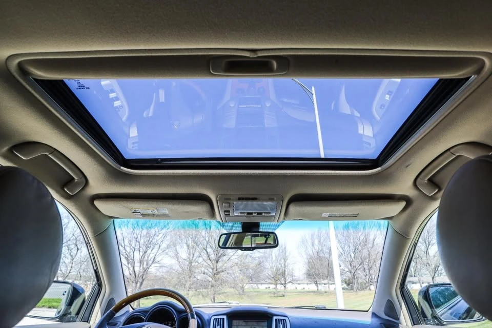 2007 Lexus RX 2nd Gen - Image 6 of 20