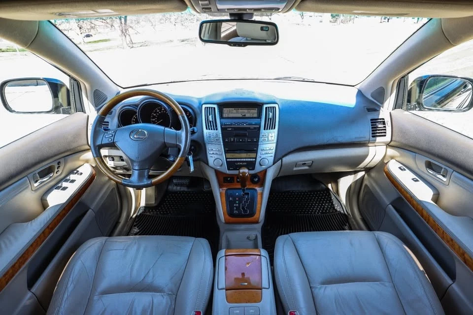 2007 Lexus RX 2nd Gen - Image 2 of 20