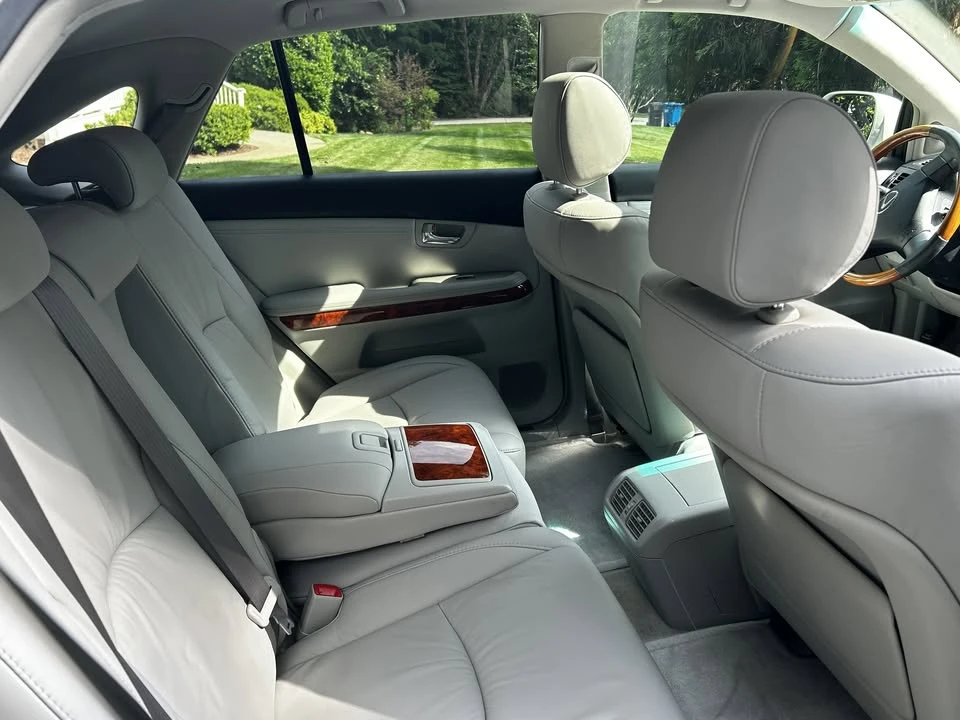 2007 Lexus RX 2nd Gen - Image 3 of 11