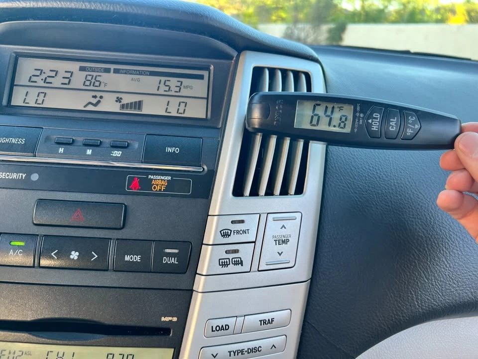2007 Lexus RX 2nd Gen - Image 11 of 16