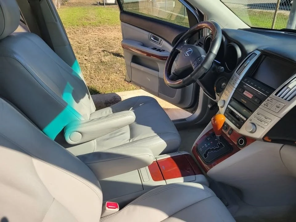 2007 Lexus RX 2nd Gen - Image 15 of 19