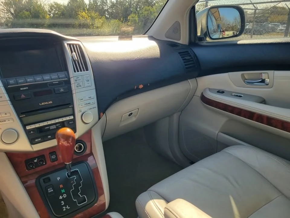 2007 Lexus RX 2nd Gen - Image 12 of 19