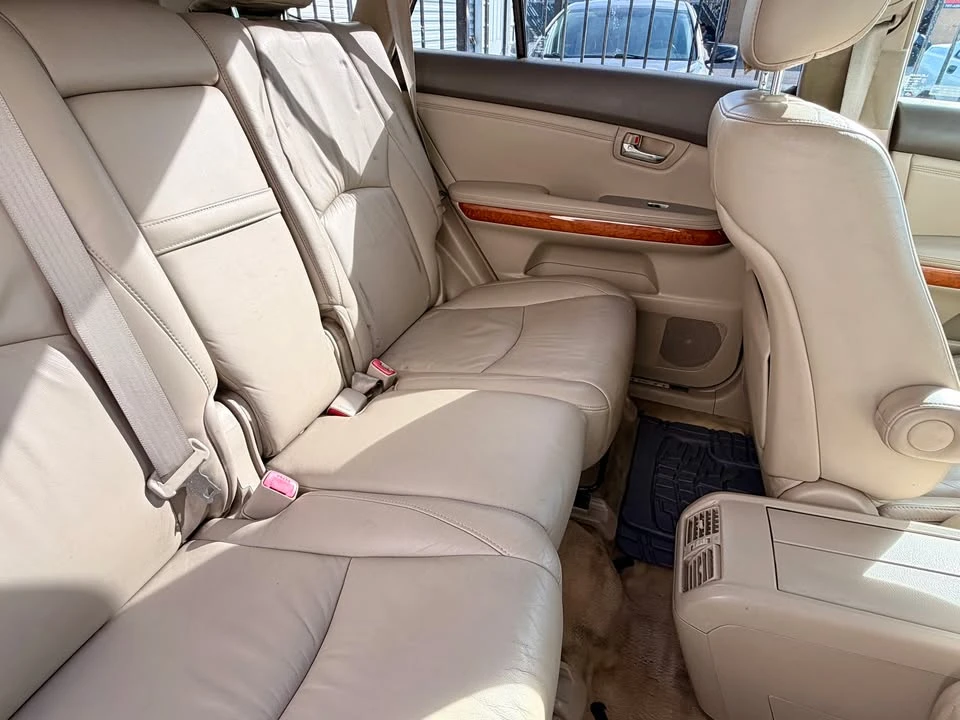 2007 Lexus RX 2nd Gen - Image 11 of 16