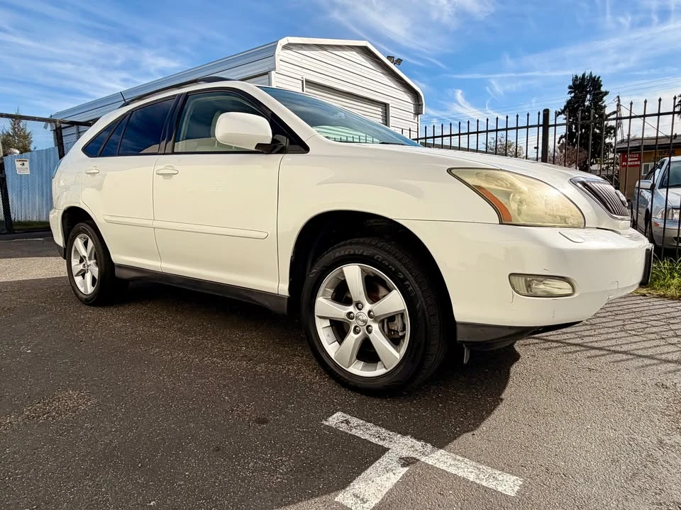 2007 Lexus RX 2nd Gen - Image 2 of 16