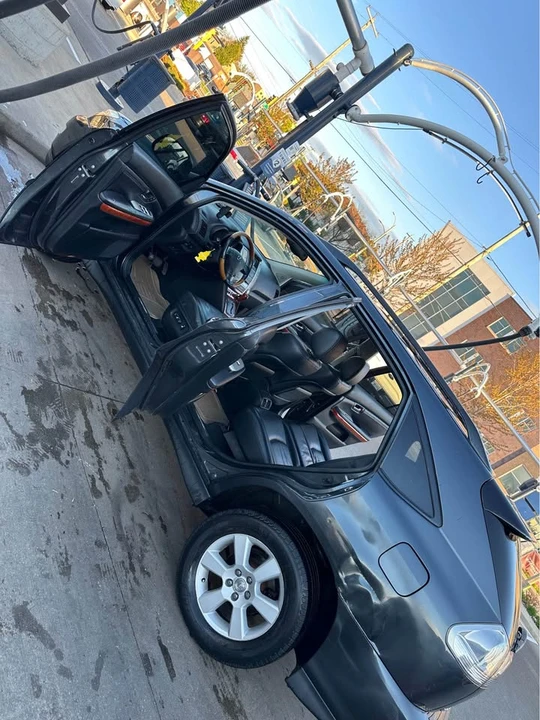 2007 Lexus RX 2nd Gen - Image 11 of 13