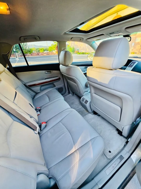 2007 Lexus RX 2nd Gen - Image 10 of 14