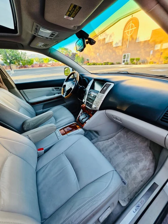2007 Lexus RX 2nd Gen - Image 11 of 14