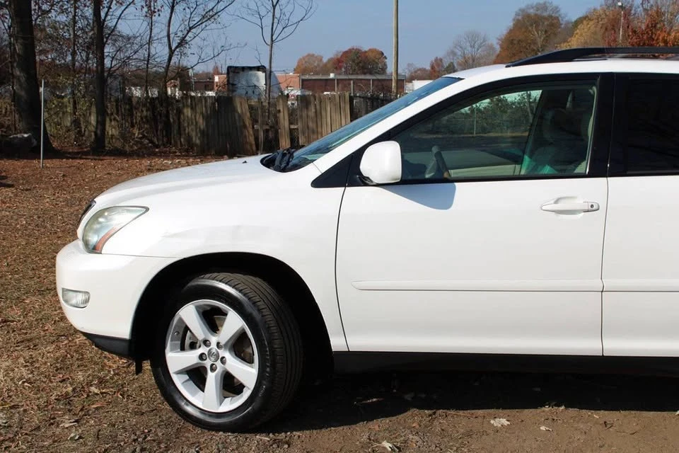 2007 Lexus RX 2nd Gen - Image 11 of 20
