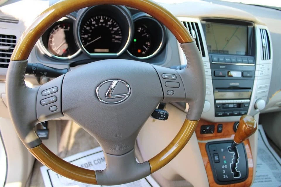 2007 Lexus RX 2nd Gen - Image 18 of 20
