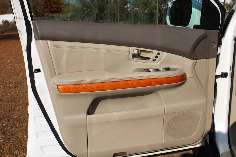 2007 Lexus RX 2nd Gen - Image 13 of 20