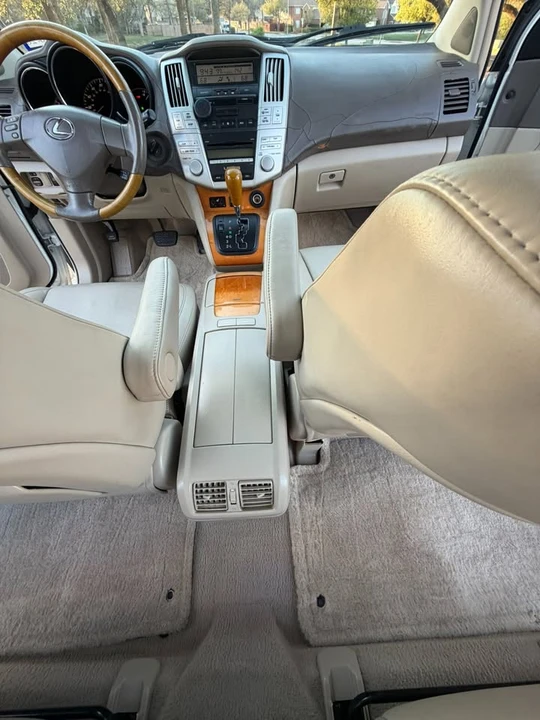 2007 Lexus RX 2nd Gen - Image 13 of 20