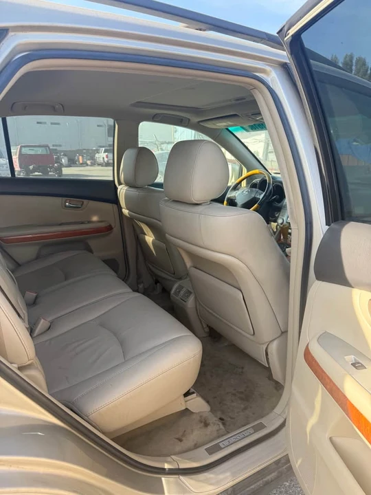 2007 Lexus RX 2nd Gen - Image 10 of 12