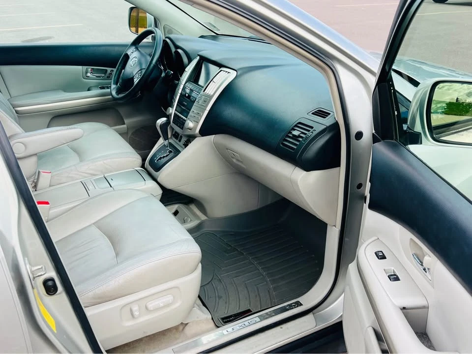 2007 Lexus RX 2nd Gen - Image 7 of 10