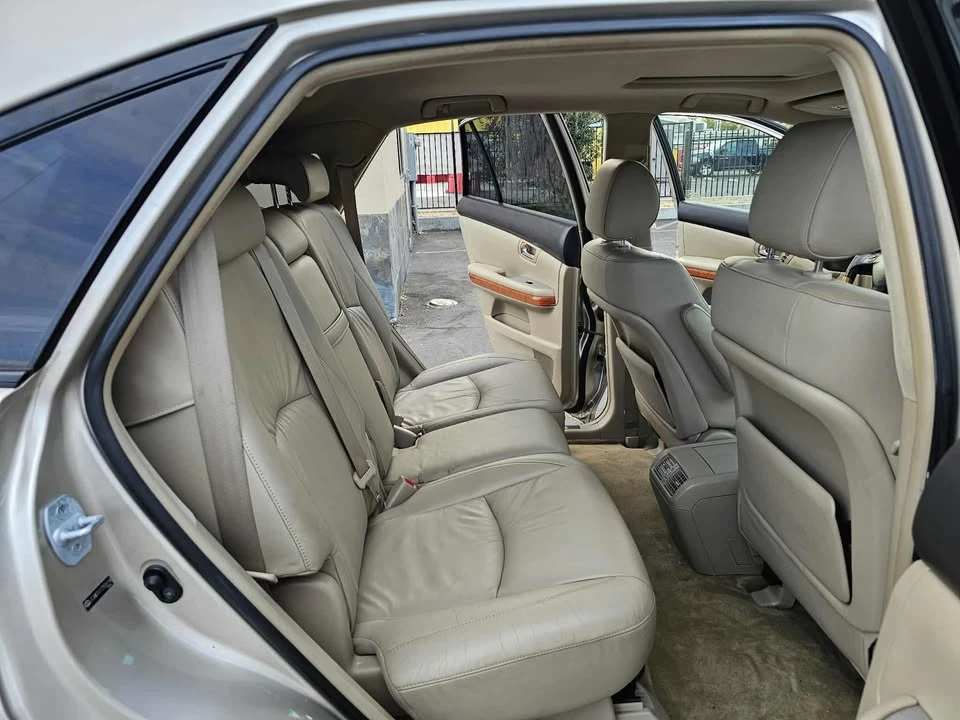2007 Lexus RX 2nd Gen - Image 15 of 20