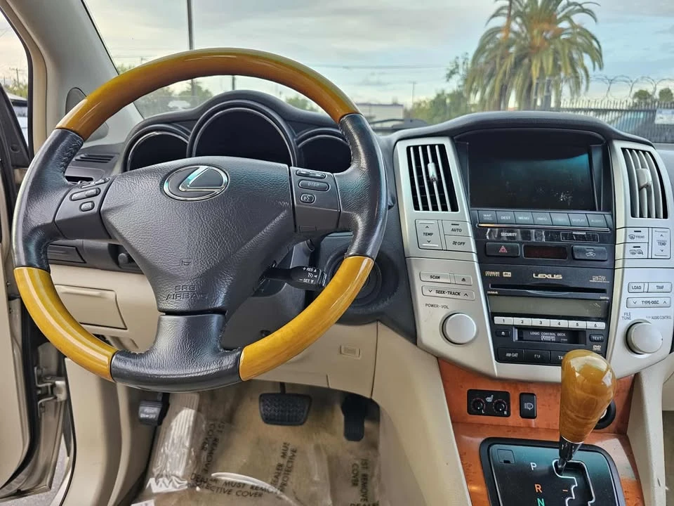 2007 Lexus RX 2nd Gen - Image 13 of 20
