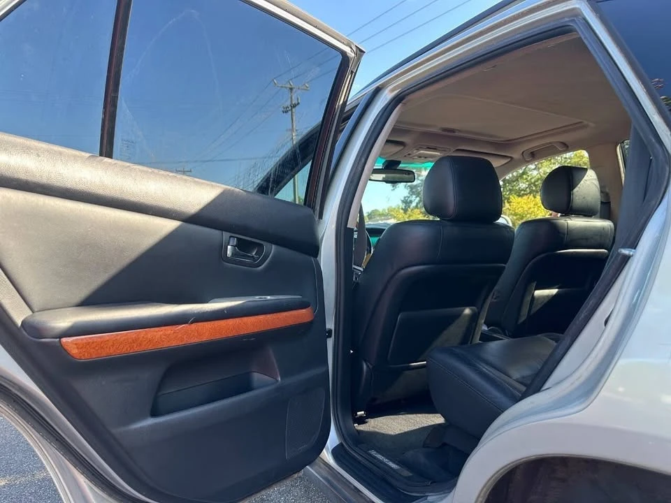 2007 Lexus RX 2nd Gen - Image 12 of 20