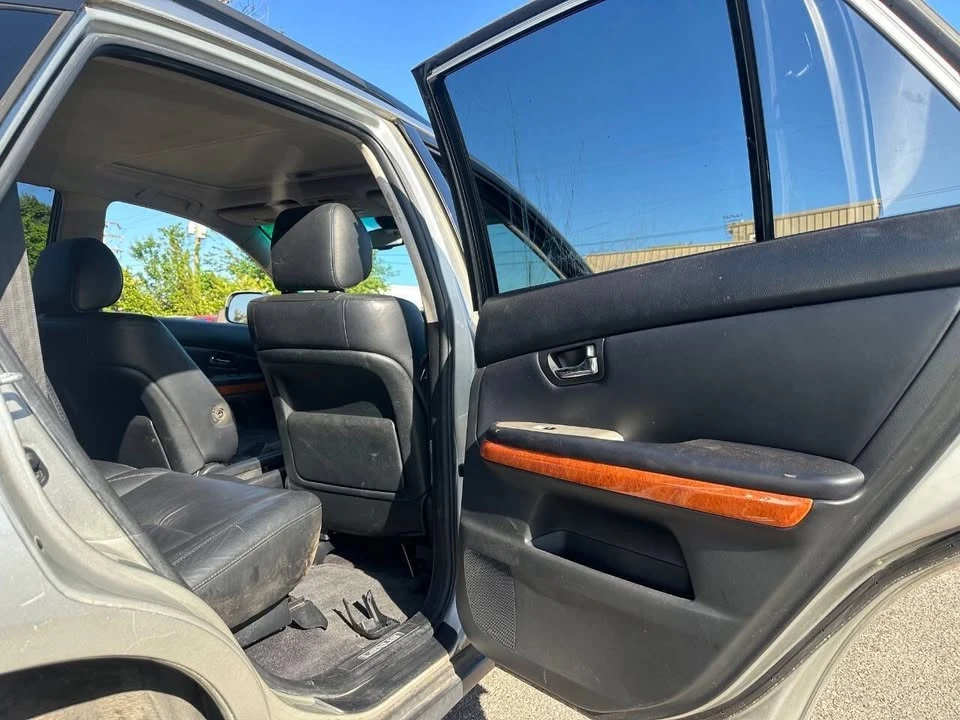 2007 Lexus RX 2nd Gen - Image 17 of 20