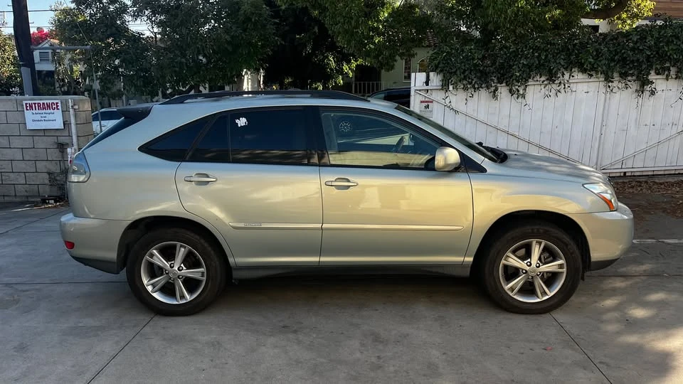 2007 Lexus RX 2nd Gen - Image 8 of 12