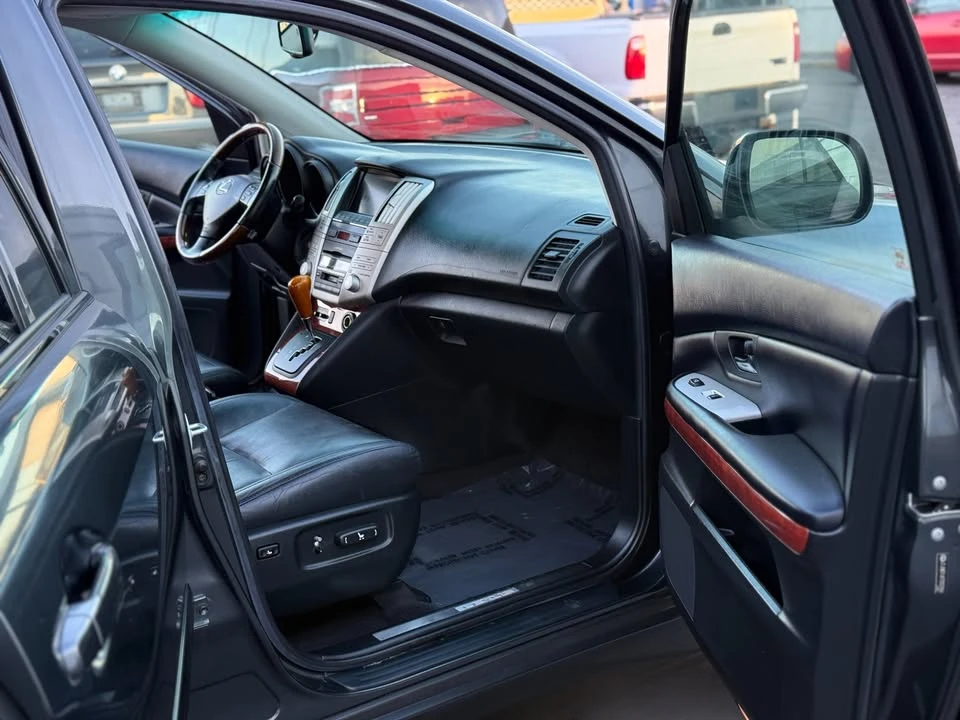 2007 Lexus RX 2nd Gen - Image 13 of 20