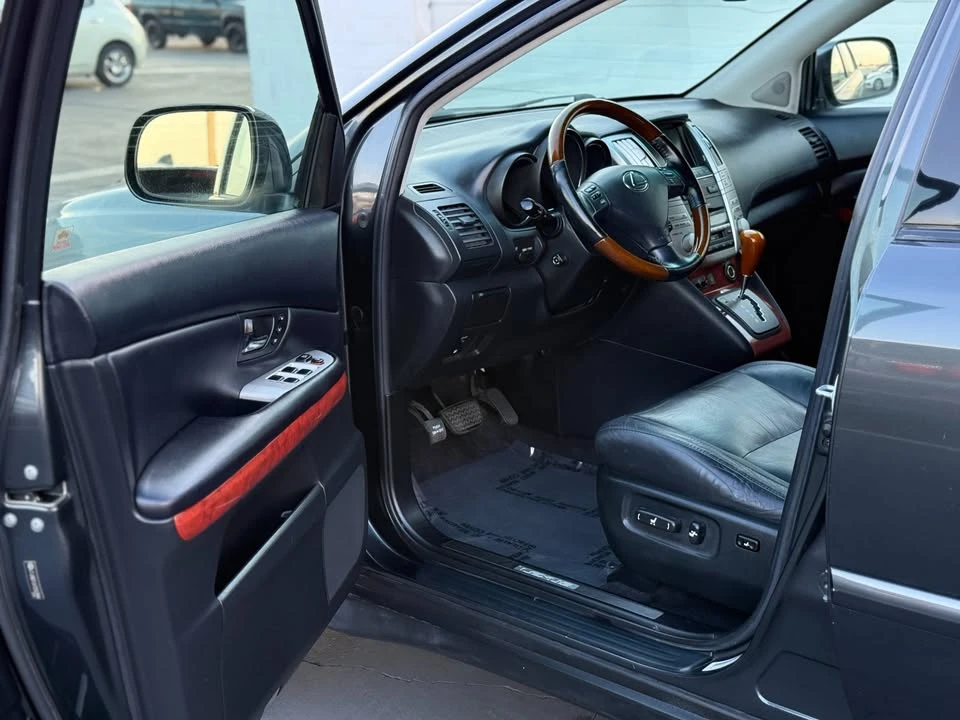 2007 Lexus RX 2nd Gen - Image 9 of 20