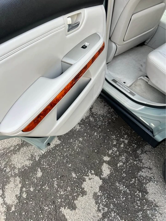 2007 Lexus RX 2nd Gen - Image 10 of 18