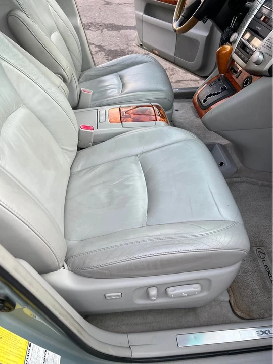 2007 Lexus RX 2nd Gen - Image 14 of 18