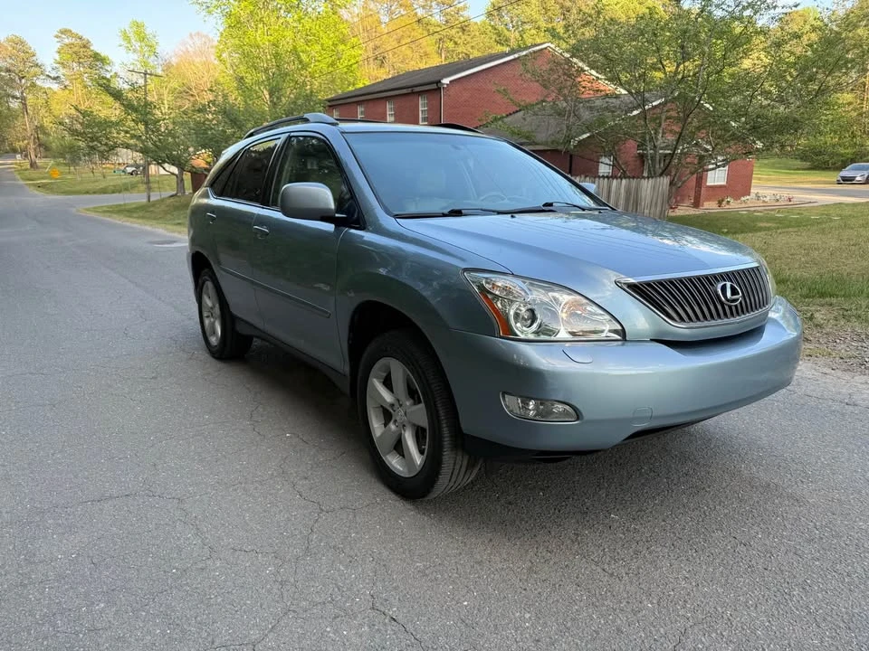 2007 Lexus RX 2nd Gen - Image 2 of 12