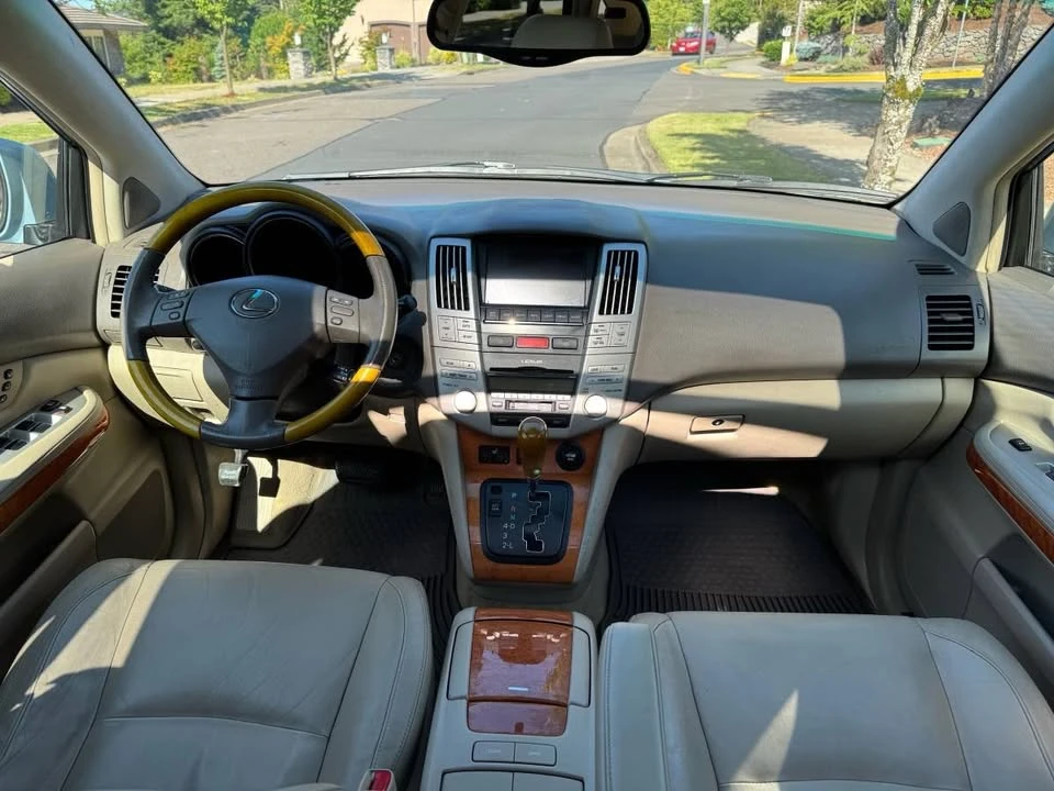 2007 Lexus RX 2nd Gen - Image 3 of 9