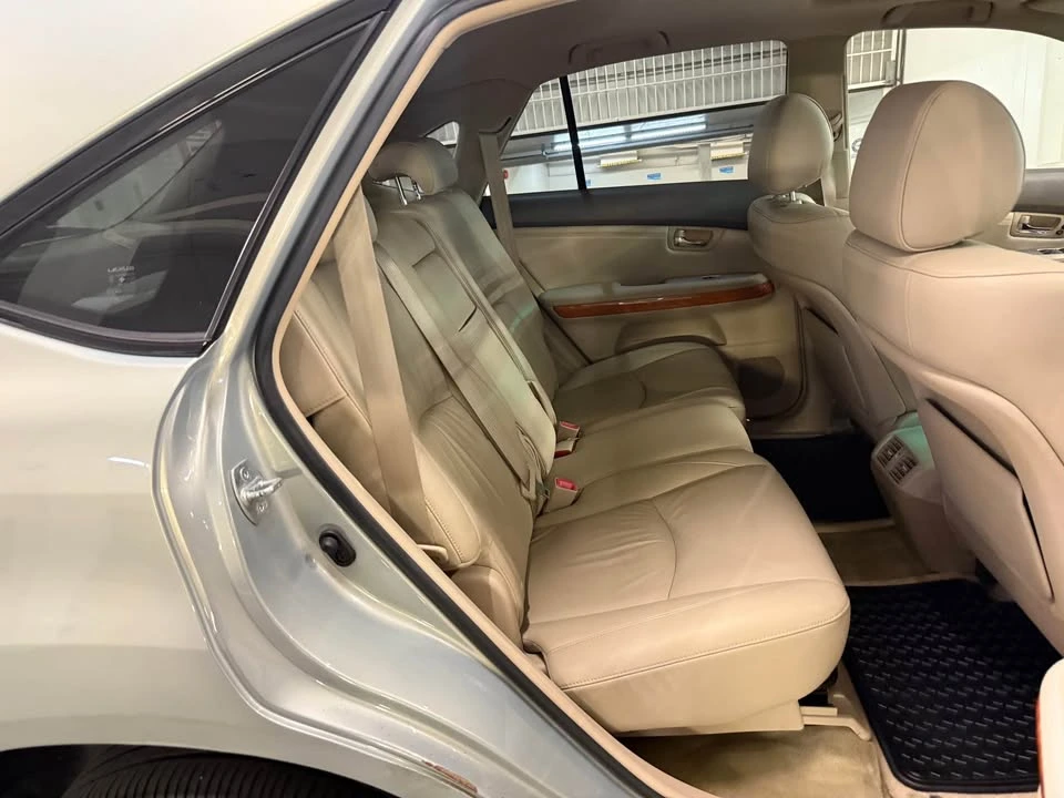 2007 Lexus RX 2nd Gen - Image 11 of 18