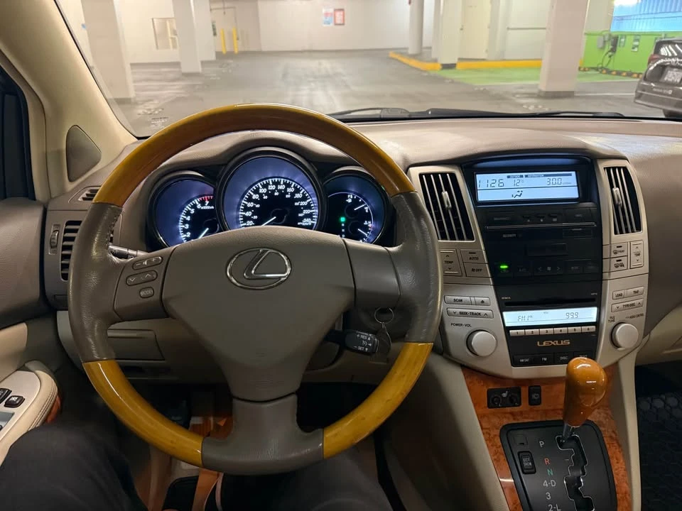 2007 Lexus RX 2nd Gen - Image 17 of 18