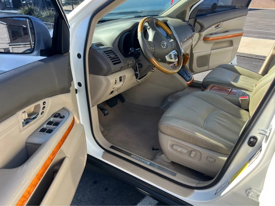 2007 Lexus RX 2nd Gen - Image 5 of 11
