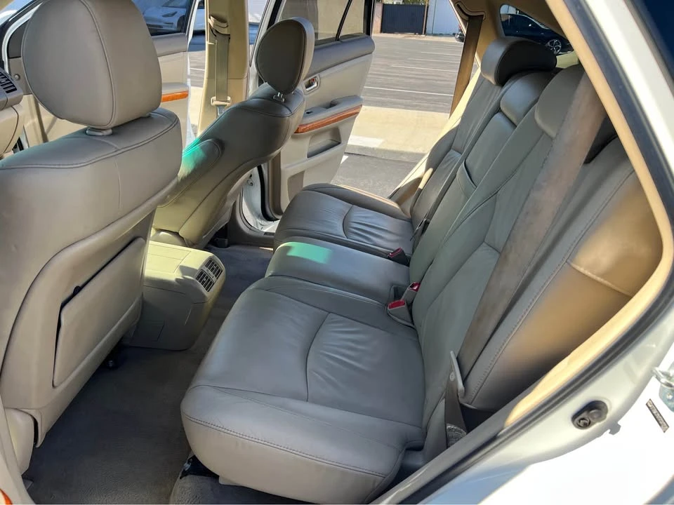 2007 Lexus RX 2nd Gen - Image 6 of 11
