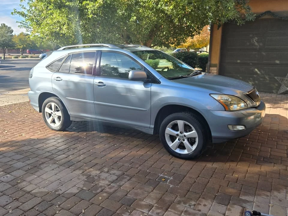 2007 Lexus RX 2nd Gen - Image 3 of 10