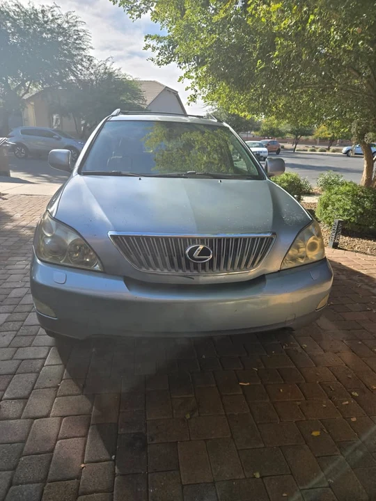 2007 Lexus RX 2nd Gen - Image 2 of 10